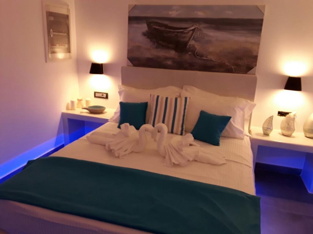 Santoxenia Luxury Villa Kamari  Ngoại thất bức ảnh